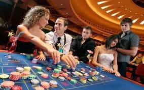 Filipino player building loyalty points through casino and sports sessions on 747agent